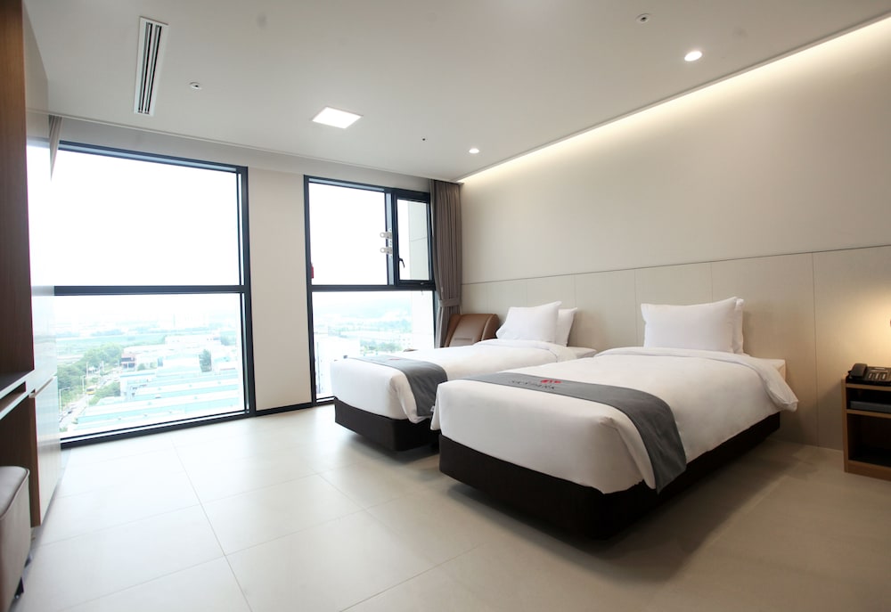 [Mini-bar PKG] - Standard Twin Room (One-time offer)