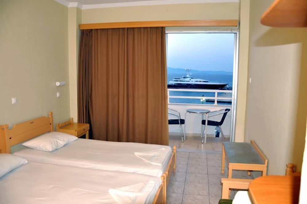 Twin Room, Sea View photo 3