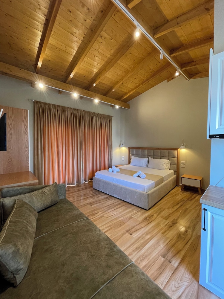 Billede 11 af Deluxe Triple Room, Balcony