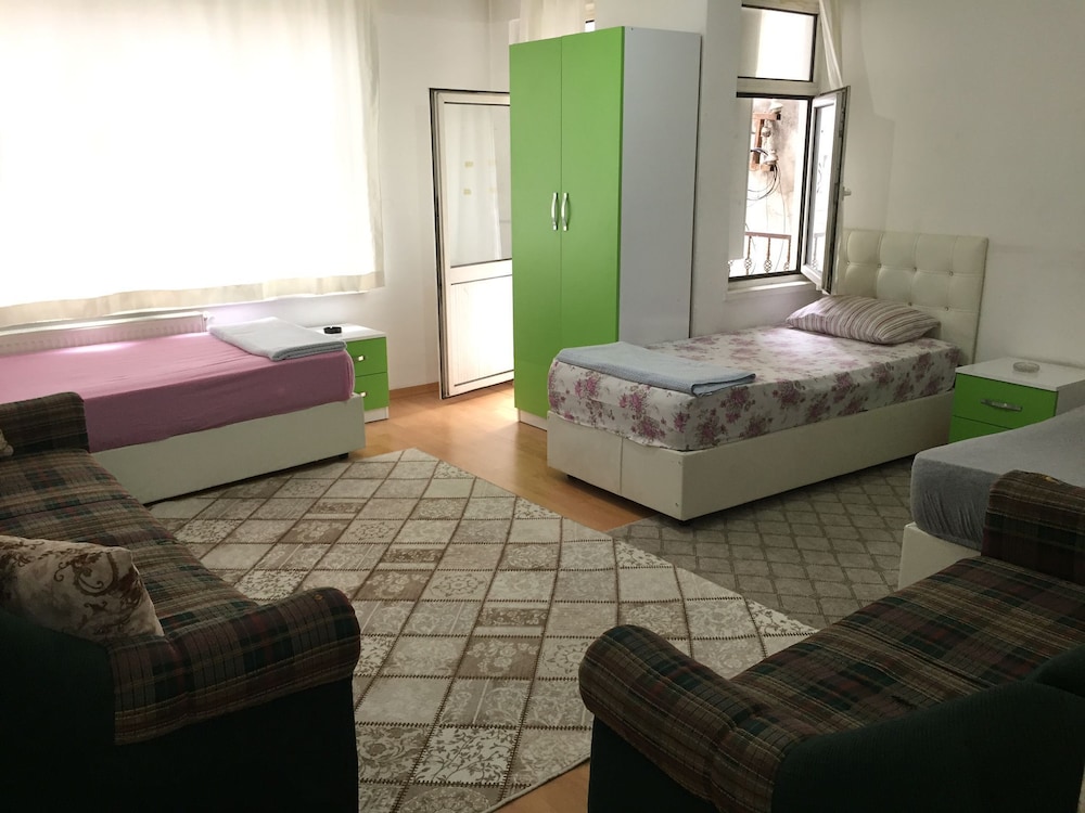 Apartment photo 1