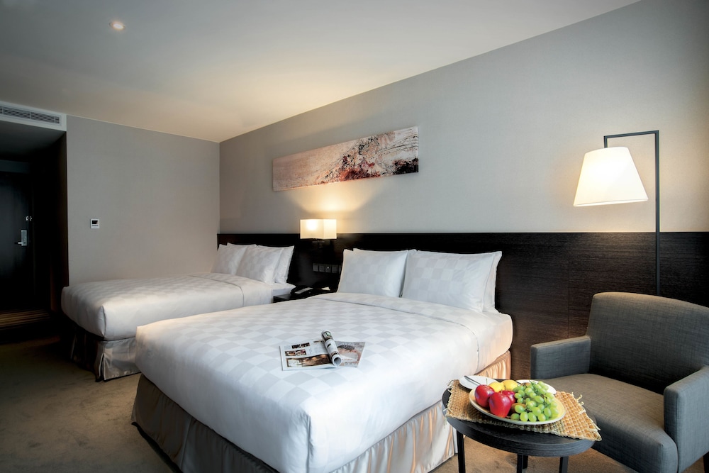 Family Twin Room, 2 Double Beds