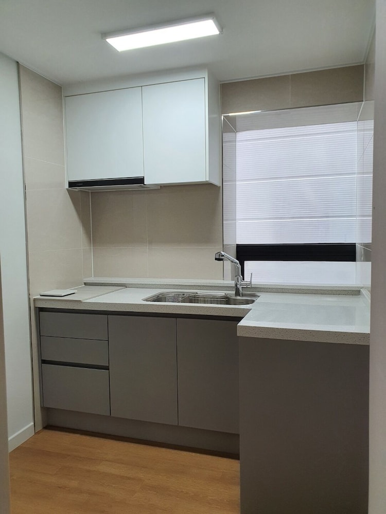 Premium Suite - Photo 10