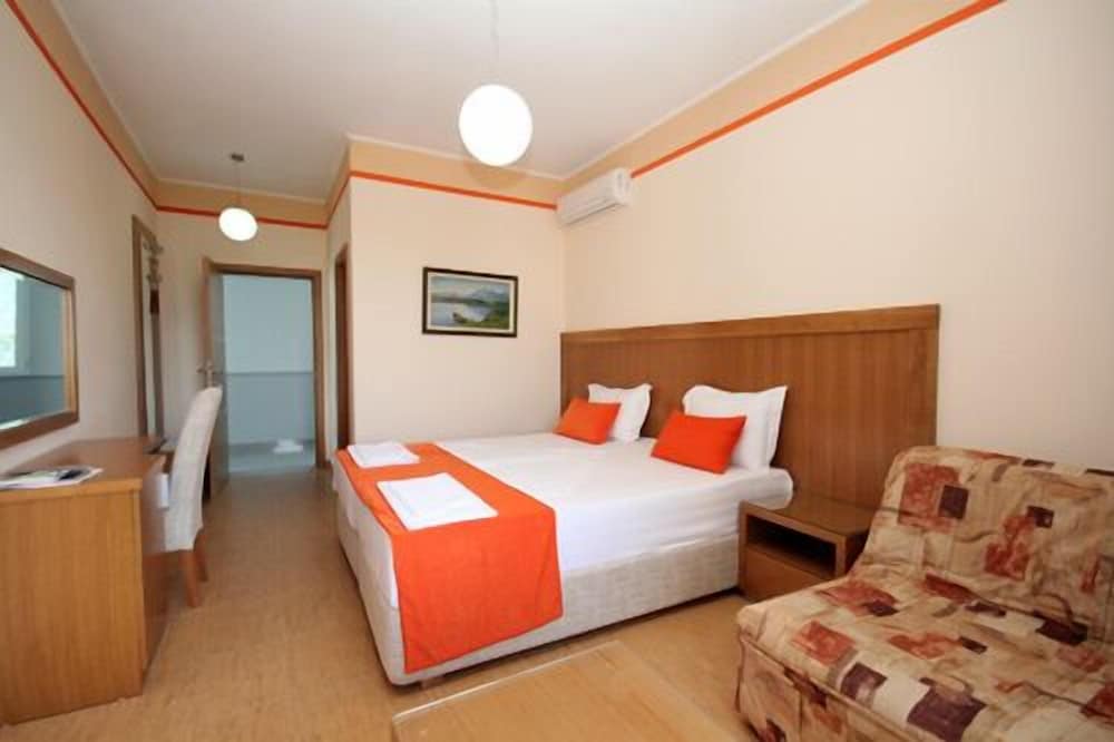 Triple Room, Balcony, Sea View
