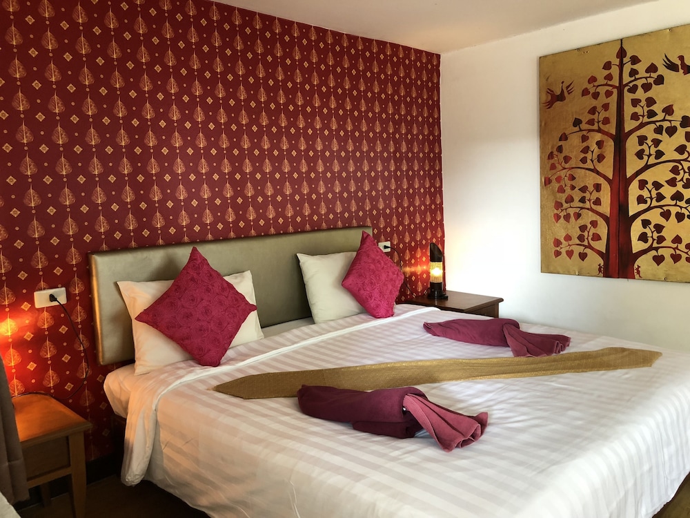 Standard Double Bed