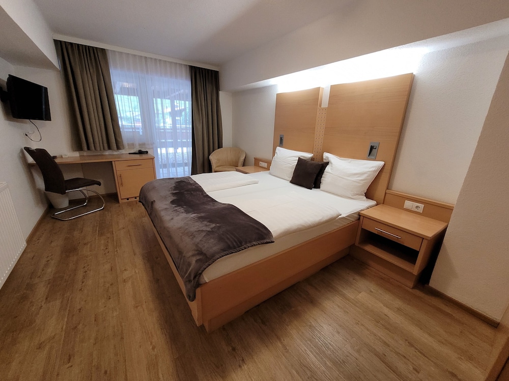 Comfort Double Room, 1 Bedroom, Accessible, Terrace - Photo 1
