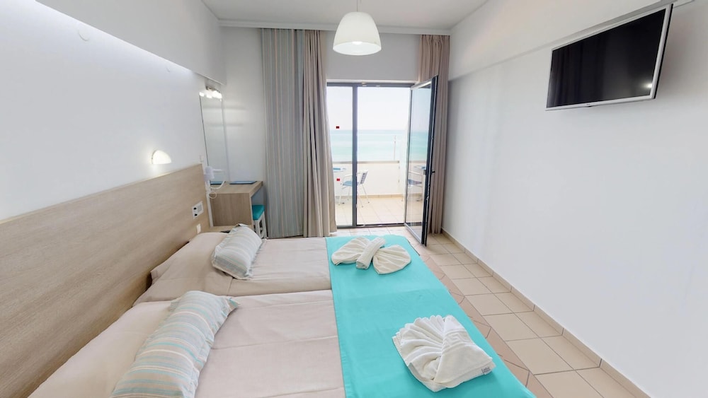 Superior Studio, Sea View