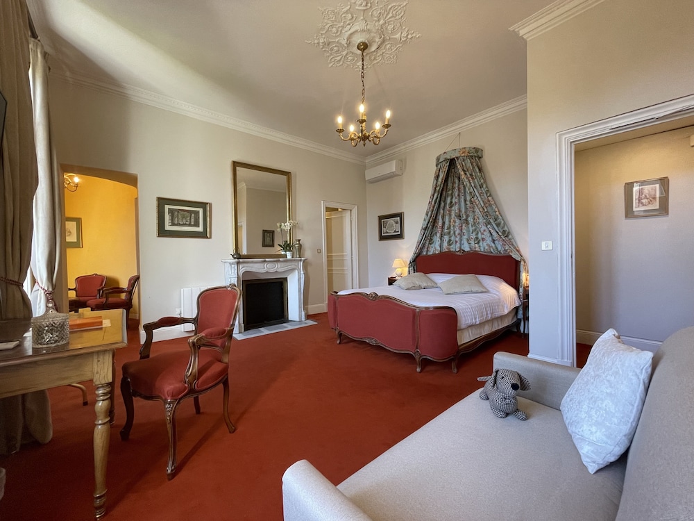 Executive Room