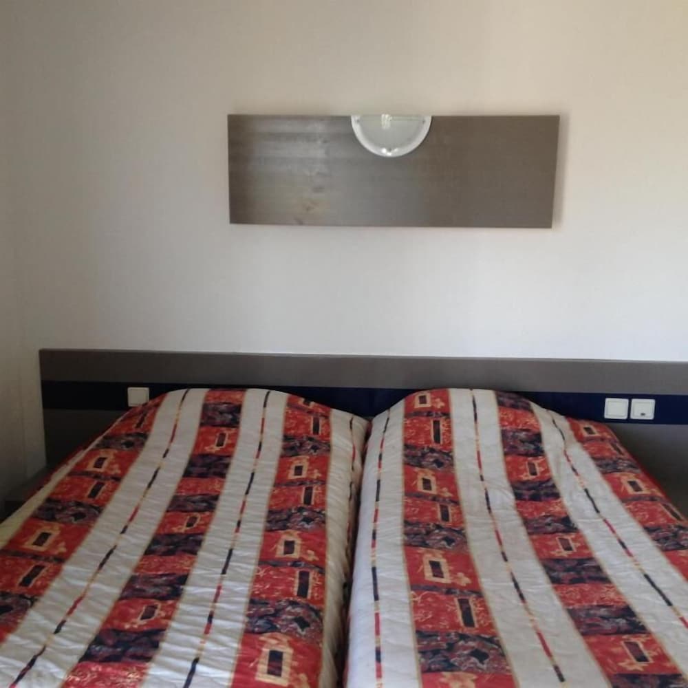 Twin Room, Private Bathroom, Garden View photo 1