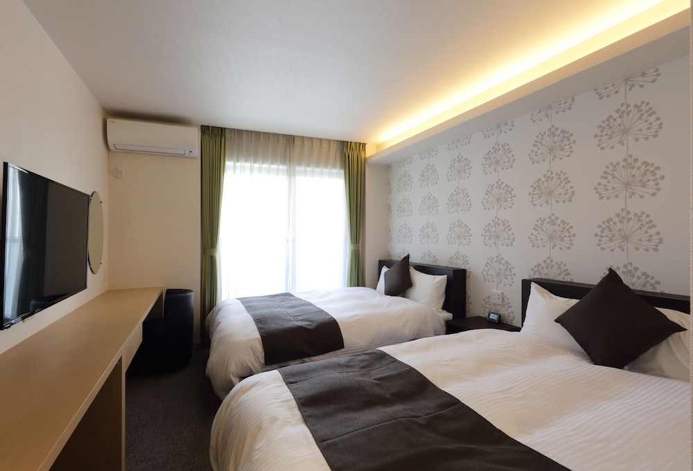 Standard Twin Room - Photo 1