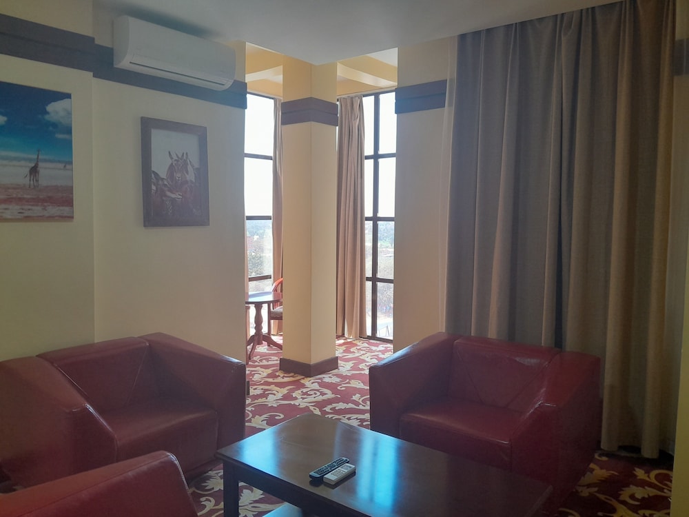 Luxury Suite