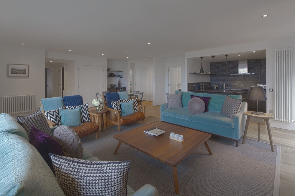 Three Bedroom Penthouse Apartment