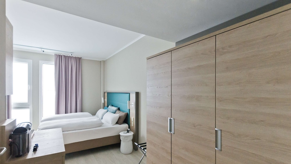 Standard Room, 1 Double Bed, Courtyard View (Standard Double Room) photo 3