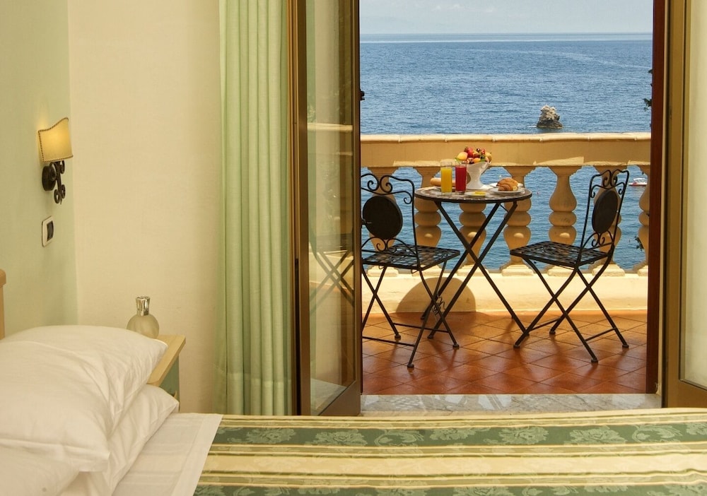 Comfort Double or Twin Room, Balcony, Sea View photo 2