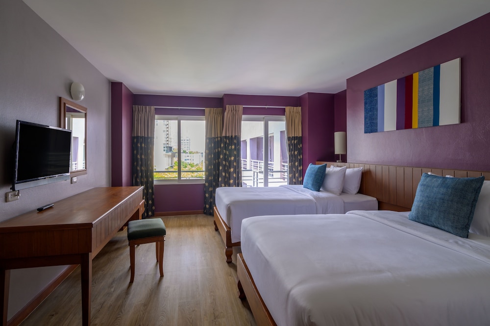 Deluxe Twin Room, Pool View - Photo 1