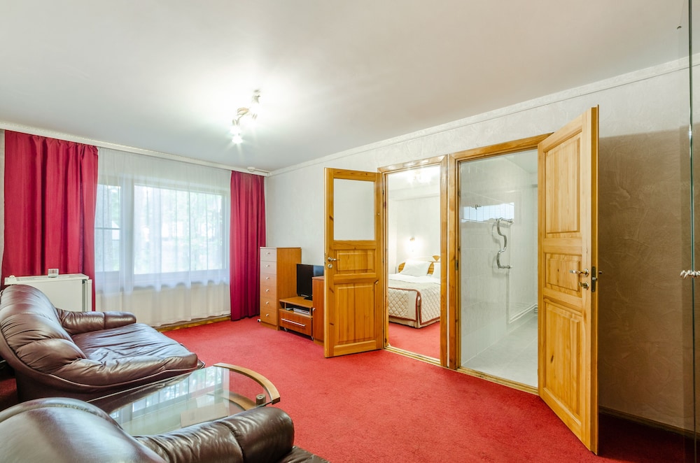 Comfort Suite photo 1