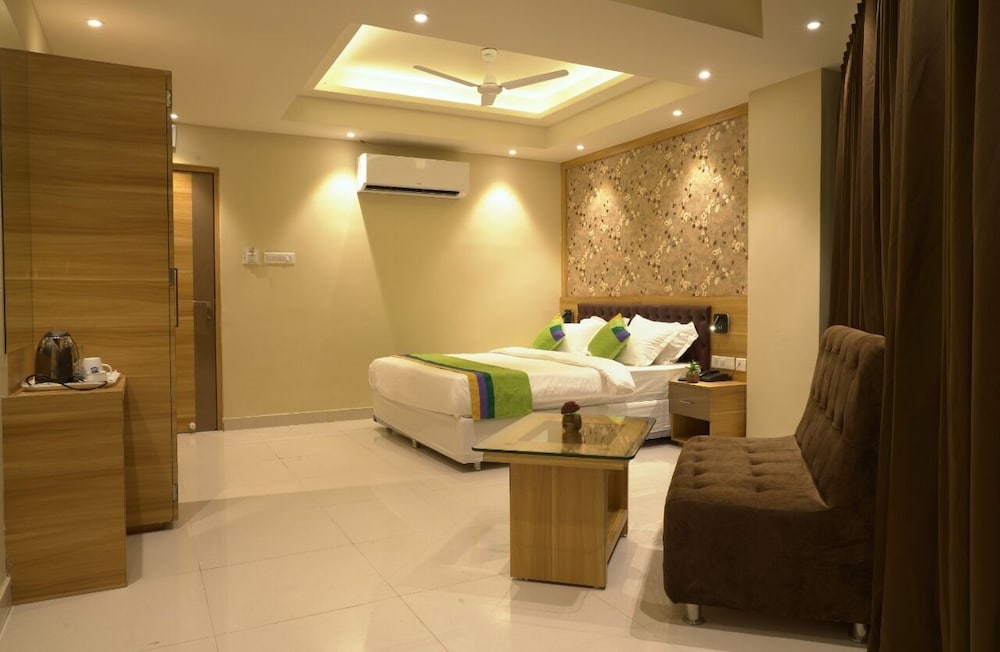 Premium Double Room, 1 King Bed Or 2 Twin Beds