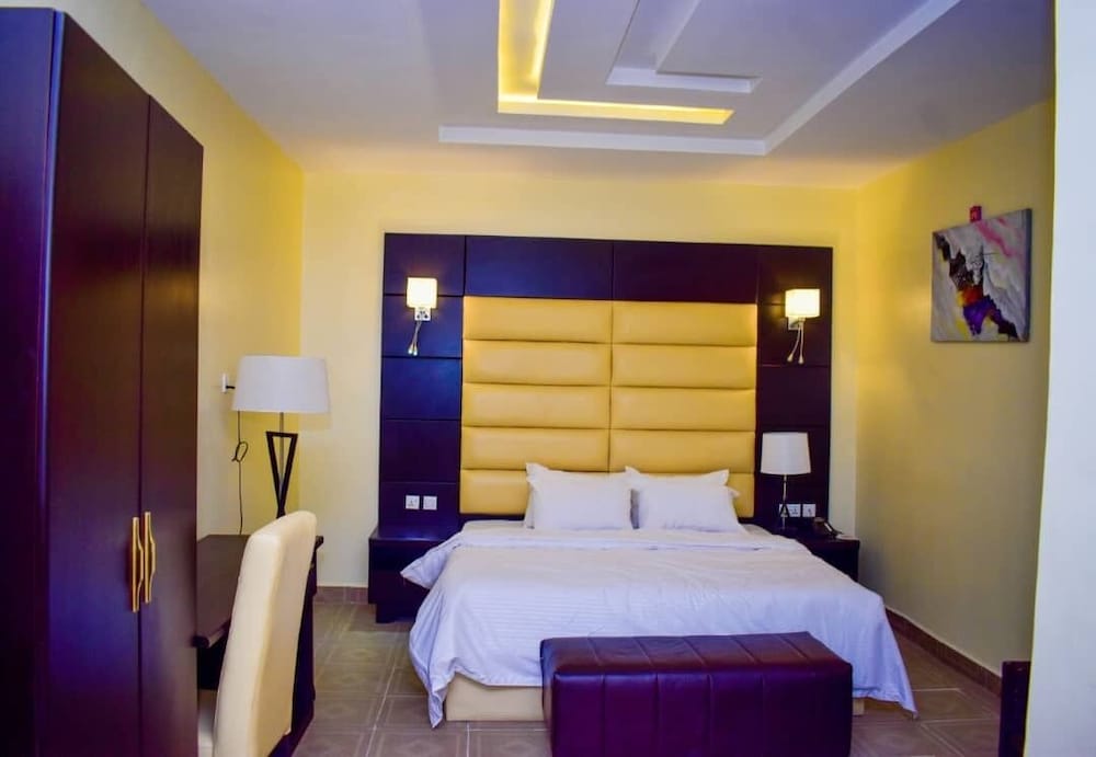 Royal Room photo 2