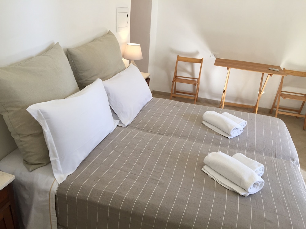 Standard Triple Room photo 2