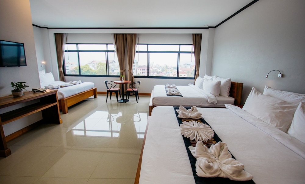 Deluxe Triple Room photo 1