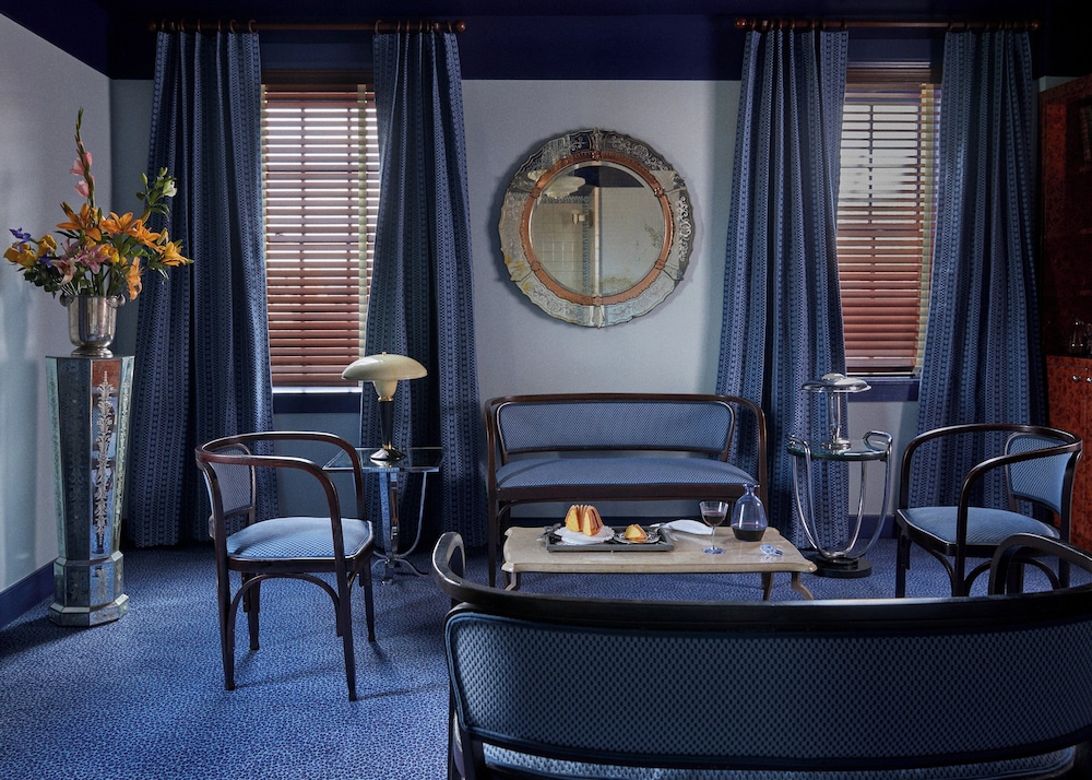 Suite (The Dasher) photo 3