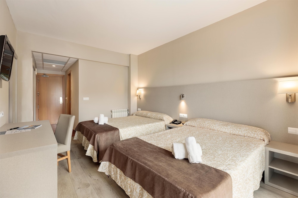 Standard Room (1 adult) - Photo 1