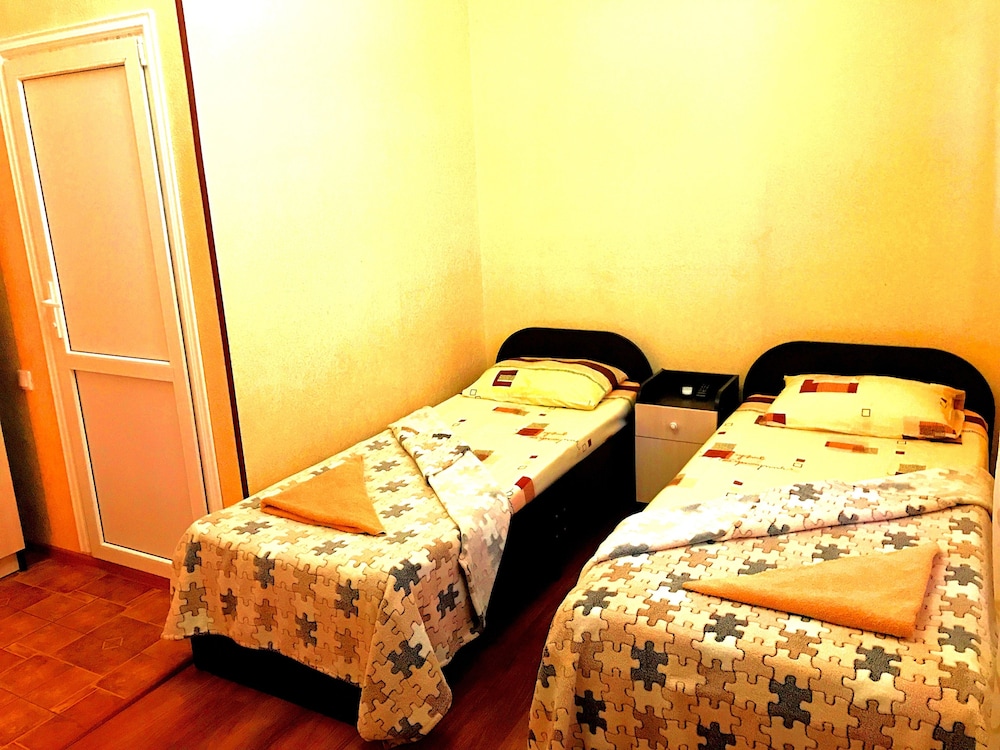 Standard Twin Room, Courtyard Area photo 3