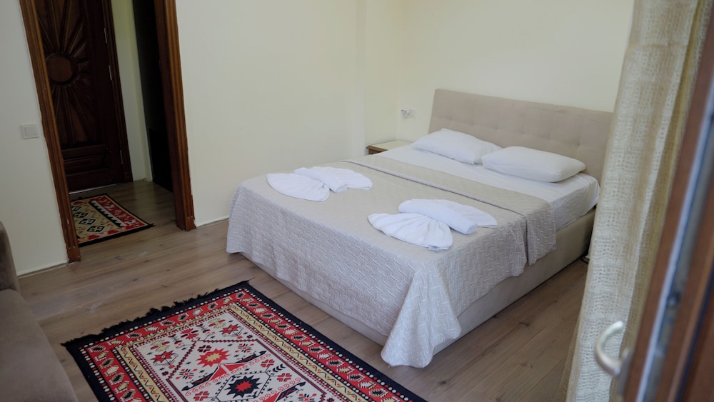 Superior Double Room, 1 Double Bed With Sofa Bed, Private Bathroom, Garden View photo 1