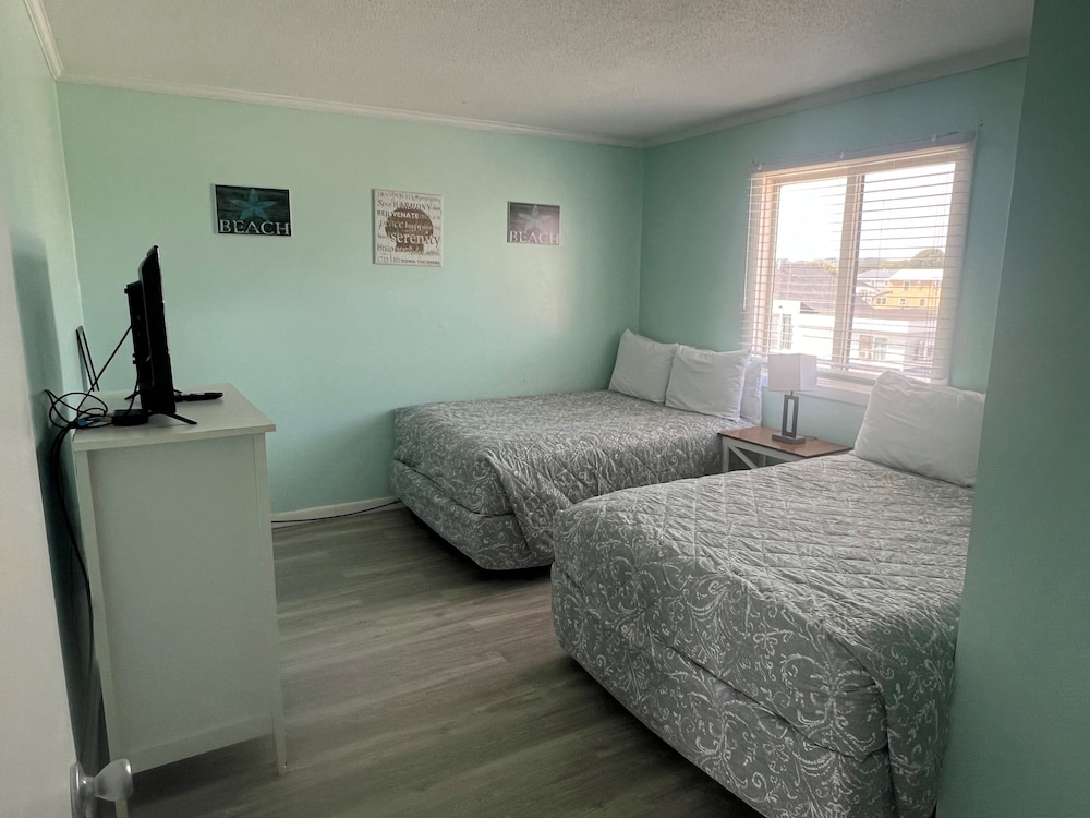 Apartment, 2 Bedrooms, Beach View photo 3