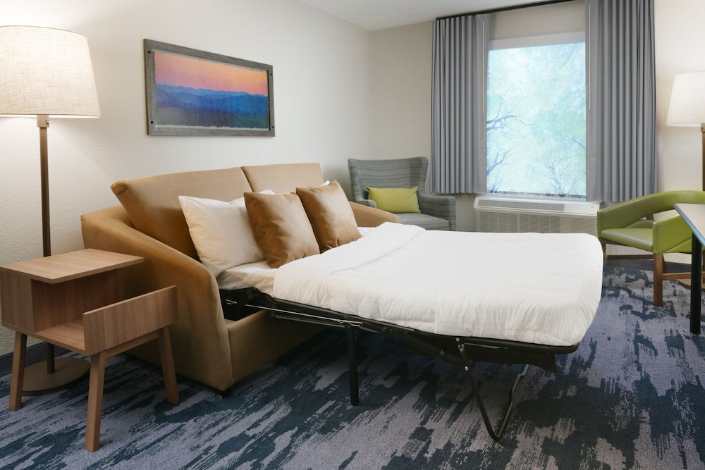 Room, 1 King Bed photo 2
