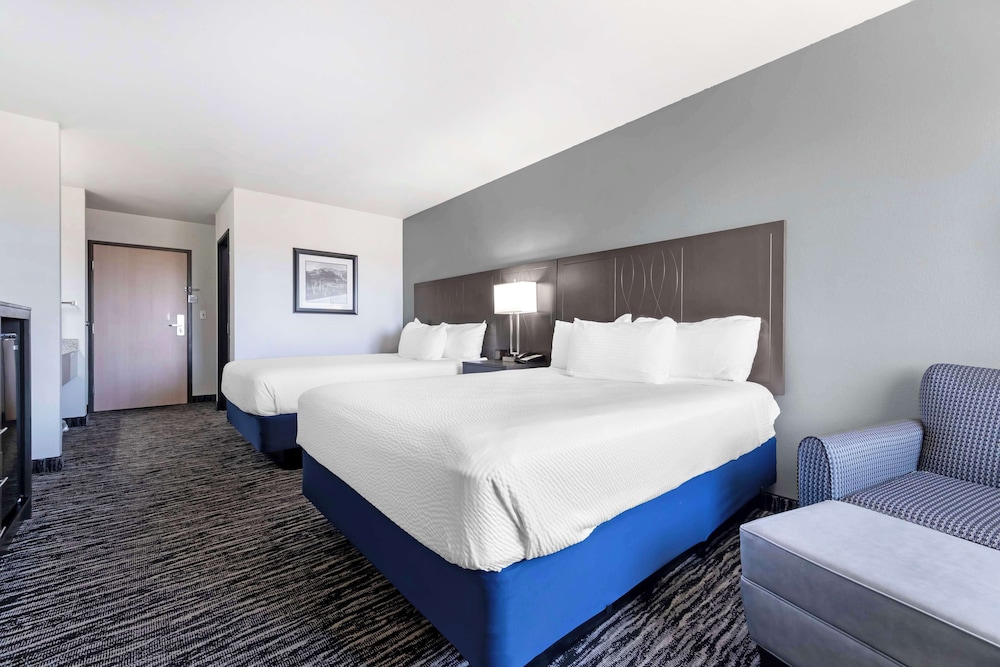 Standard Room, 2 Queen Beds, Accessible, Bathtub - Photo 3