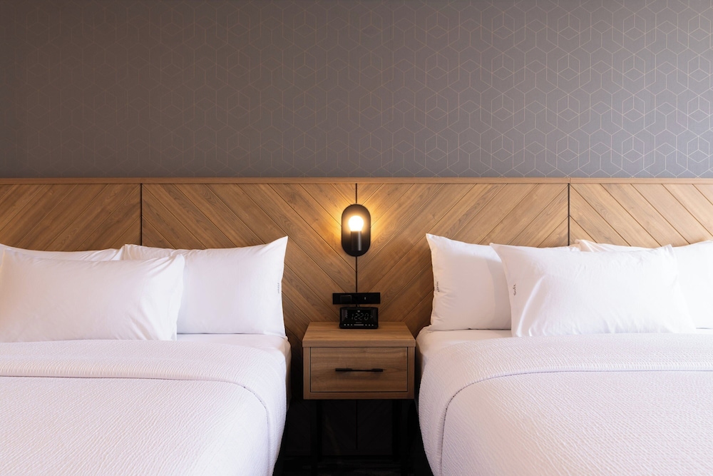 Standard Room, 2 Queen Beds