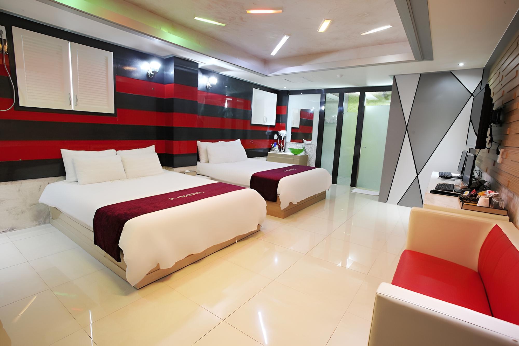 Room (Twin Room - Game Room 2 PCs (Bags ava) - Photo 10