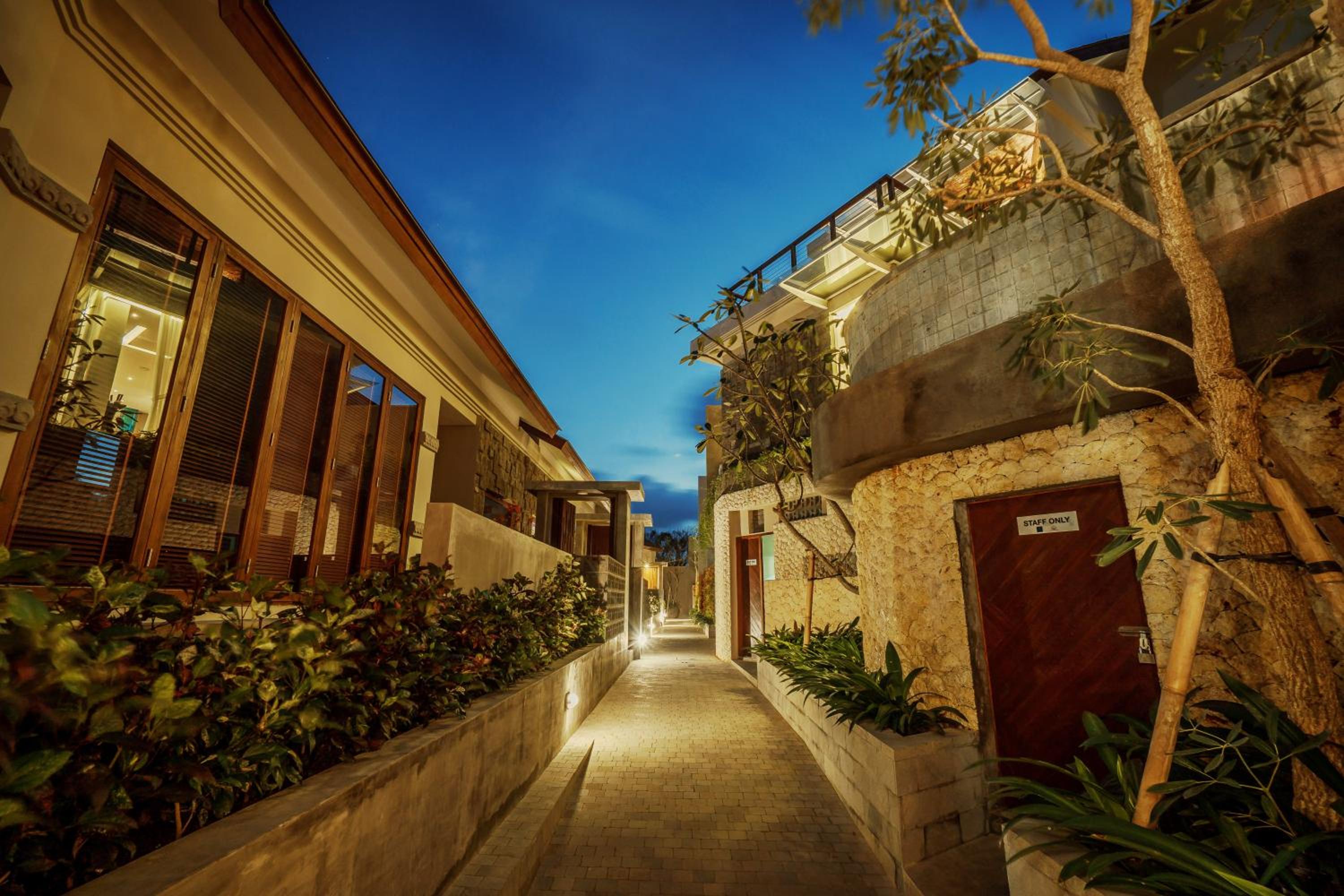 Villa with Sea View - Photo 30