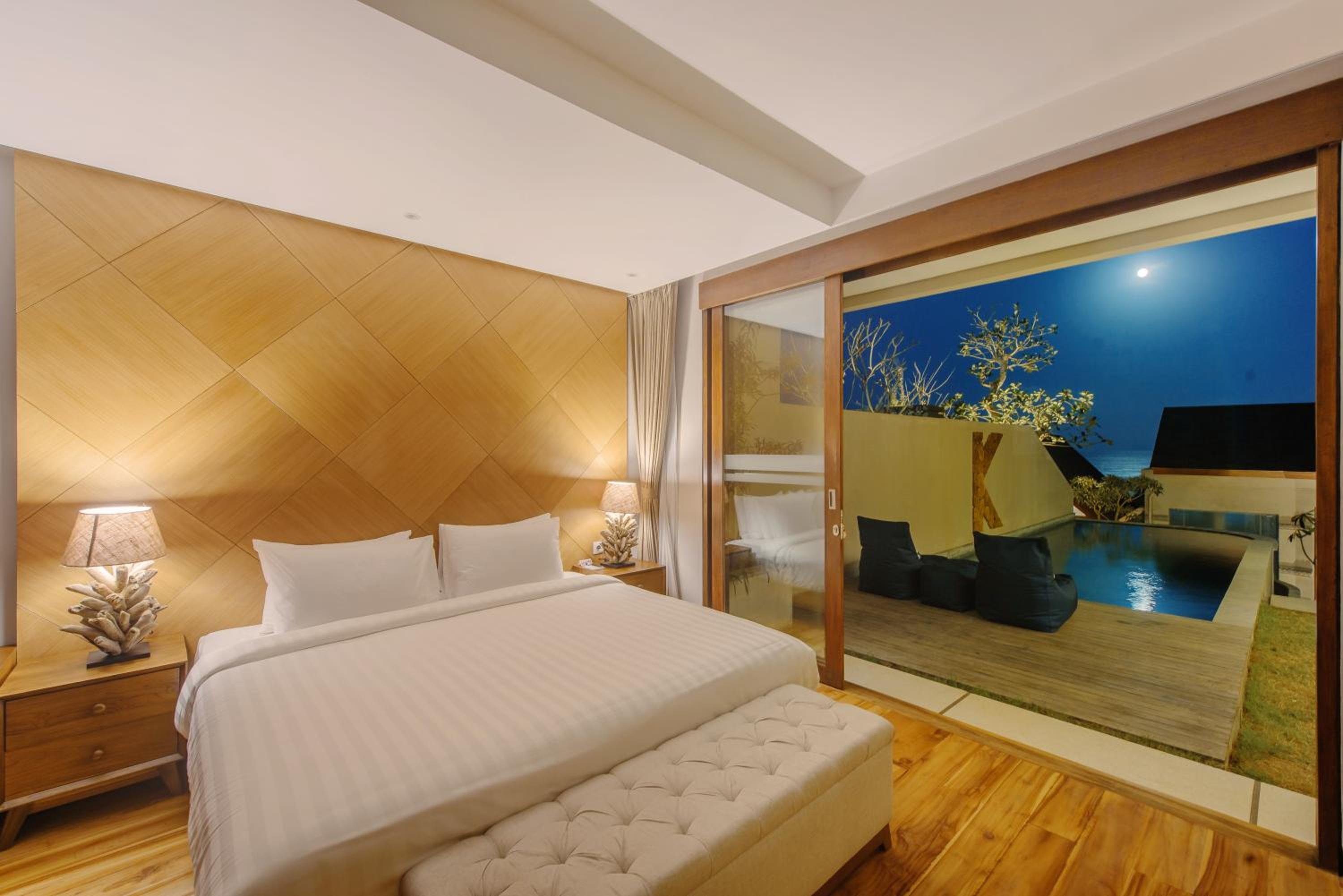 Villa with Sea View - Photo 13