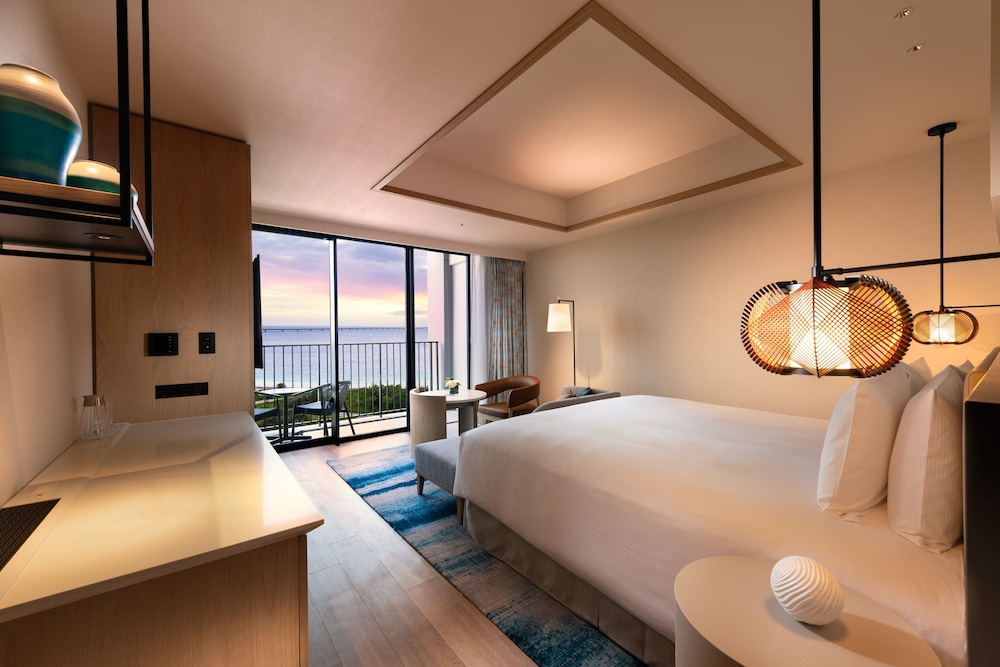 King Deluxe Room (Sunset View) photo 1