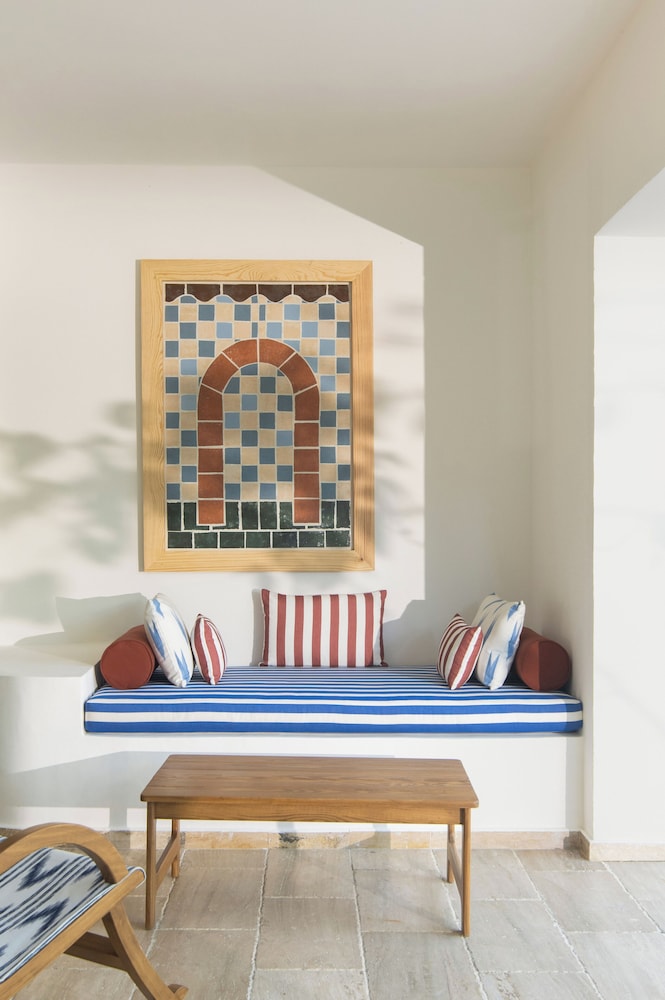 Zel Two Bedroom Master Suite Swimup