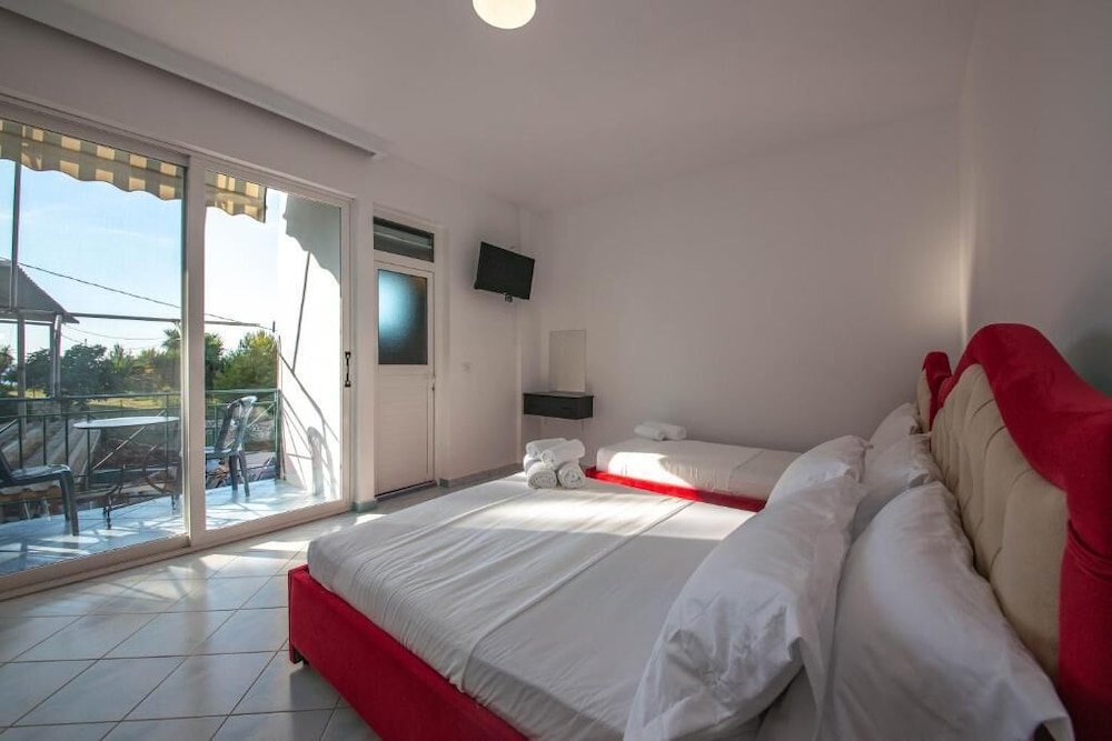 Triple Room, Balcony