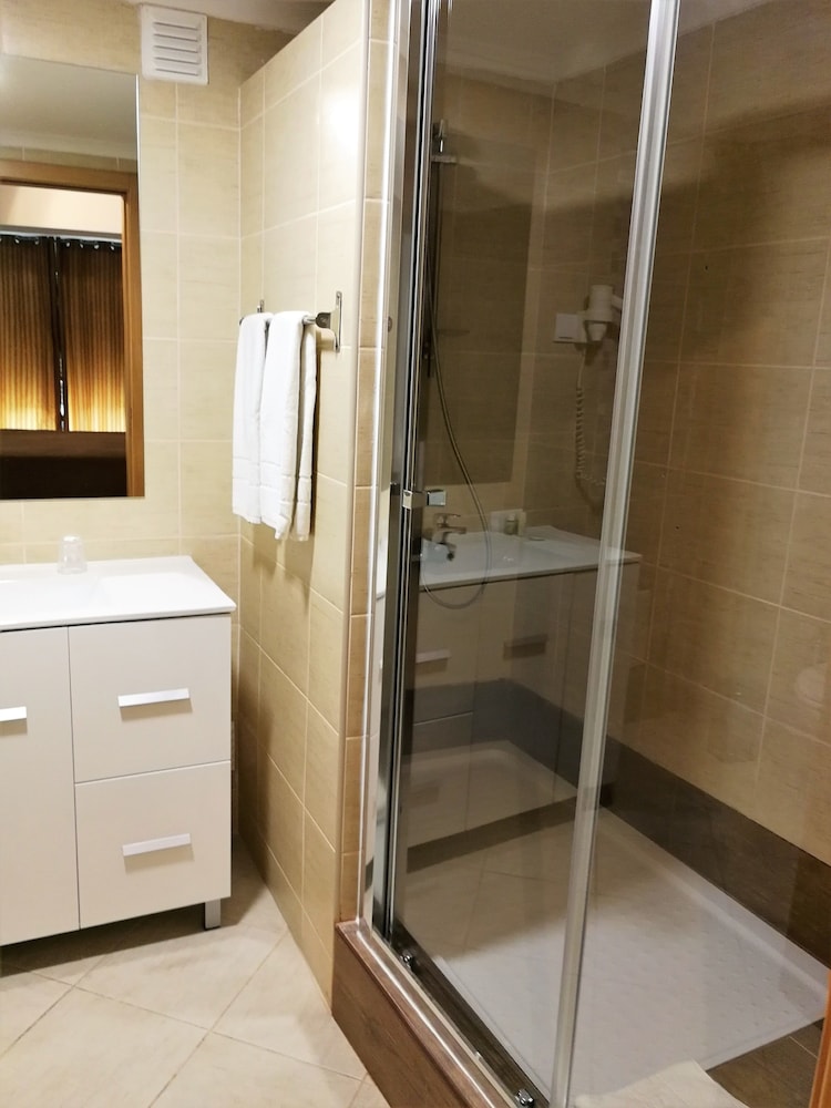 Apartment, 2 Bedrooms, No Balcony - Photo 6