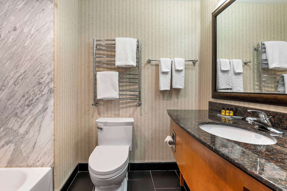 Suite, 2 Queen Beds, Non Smoking, Kitchen (Full Kitchen) - Photo 11