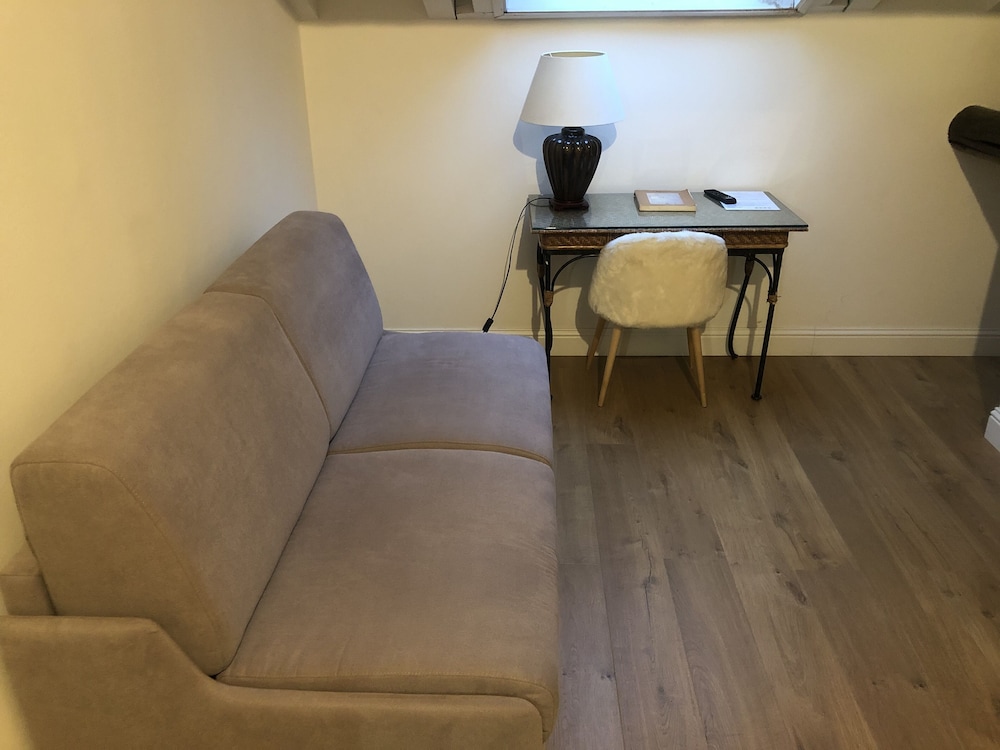 Luxury Studio Suite photo 3