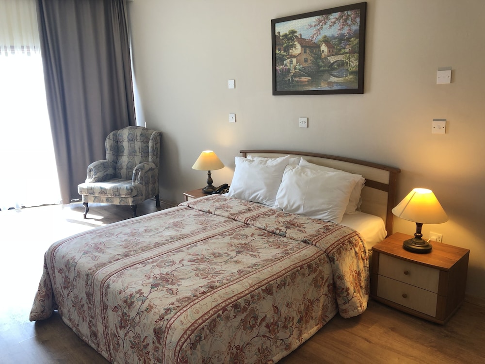 Basic Double or Twin Room