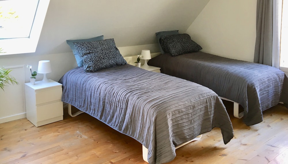 Standard Double Room, Private Bathroom - Photo 1