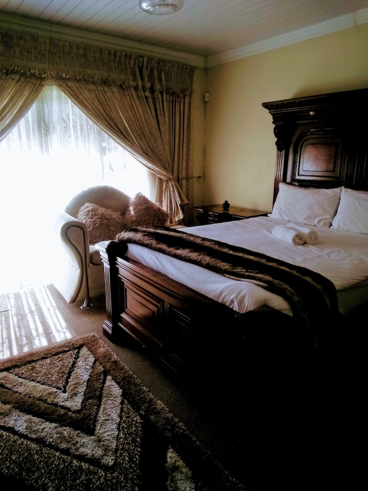 Honeymoon Double Room photo 2