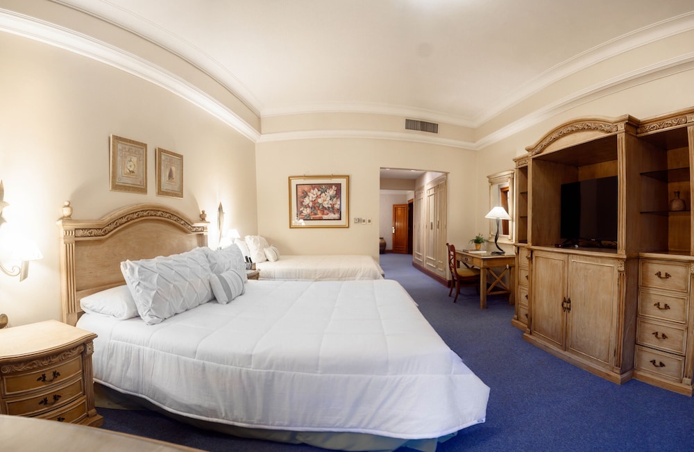 Suite Deluxe King photo 2