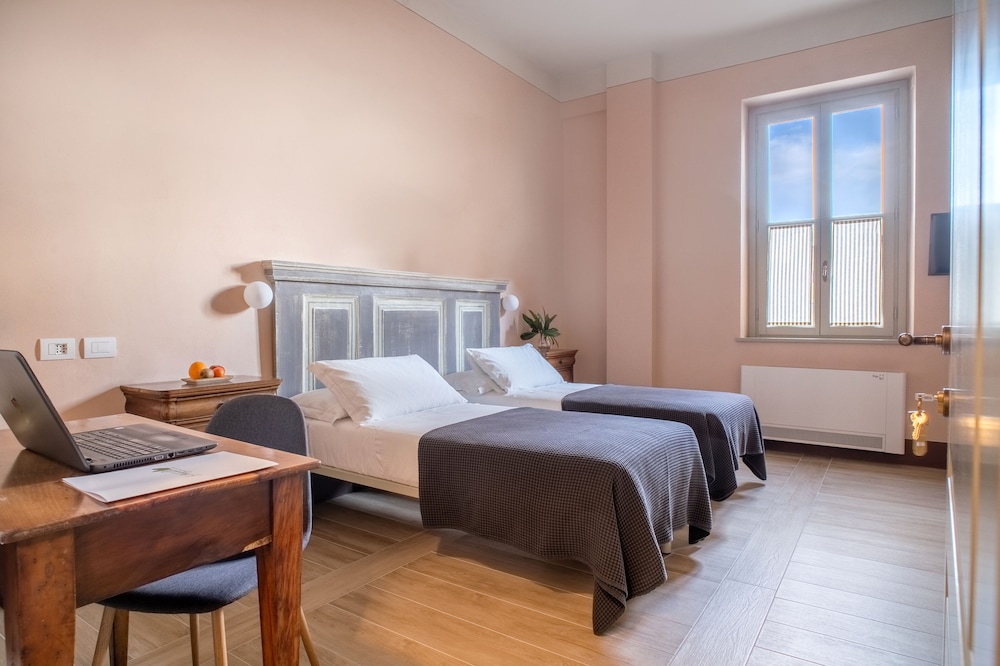 Double Or Twin Room, Accessible photo 1