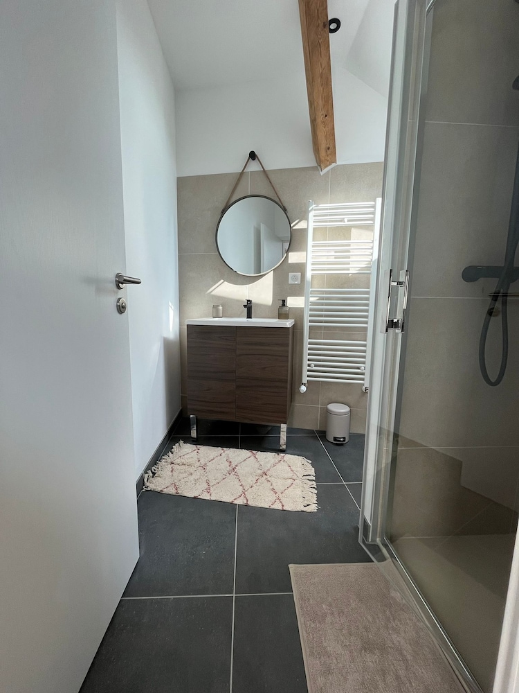 Deluxe Apartment photo 2