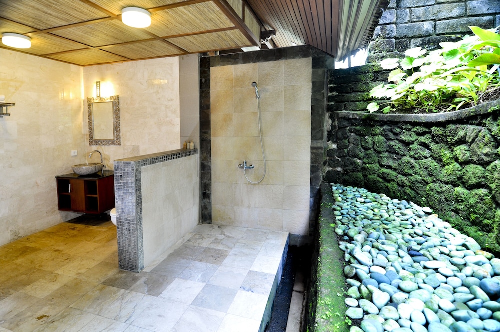 Superior Room - Photo 15