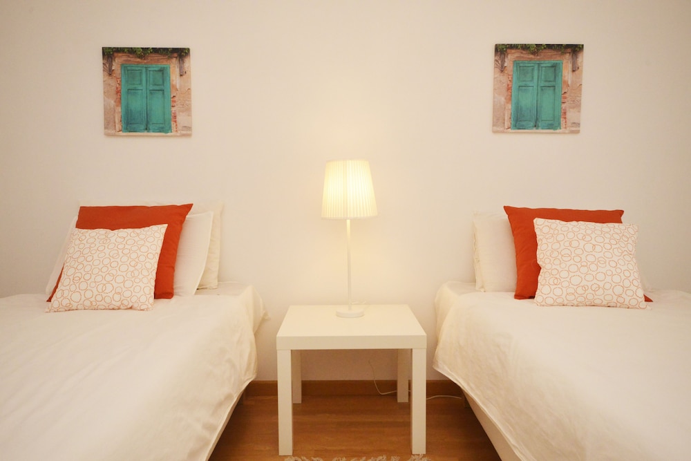 Deluxe Apartment, 3 Bedrooms, Kitchen photo 2