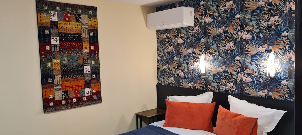 Classic Double Room - Photo 11