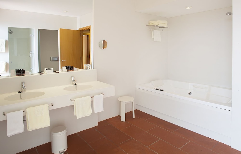 Family Suite - Photo 10